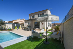 Entre les Alpilles, la Mer, la Camargue, à huit kilomètres de ARLES ,Villa des jasmins ,piscine,3 chambres ,climatisation, wifi fibre